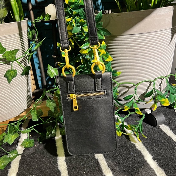Fawn Designs Mini in Black w/ matching crossbody. - Picture 11 of 15